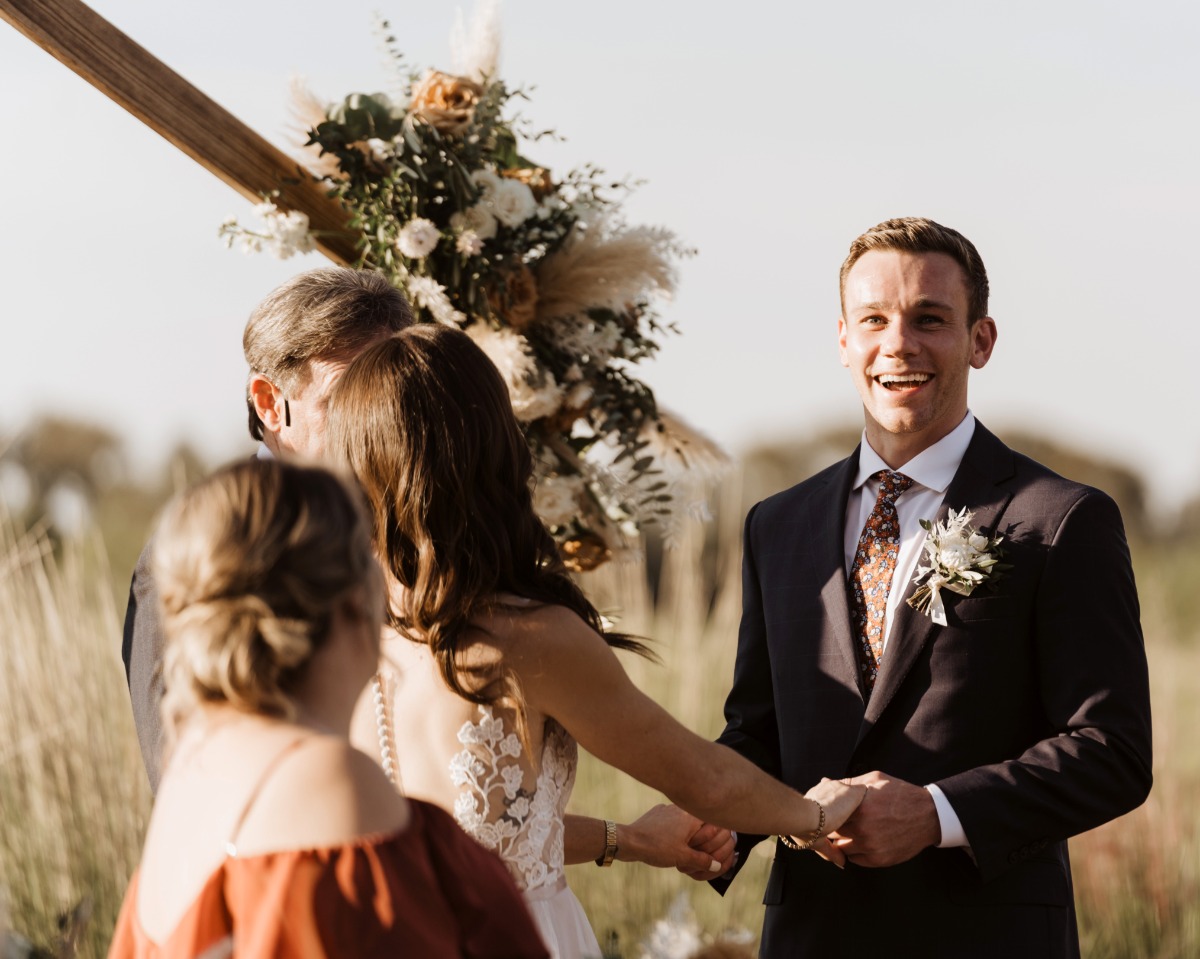 Planning your wedding ceremony at golden hour