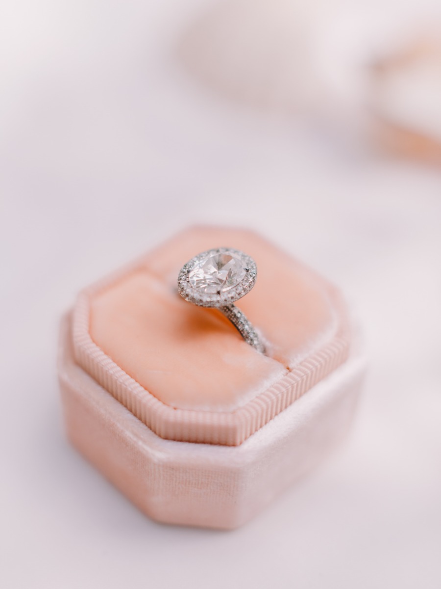 vintage inspired engagement ring in peach wedding ring box