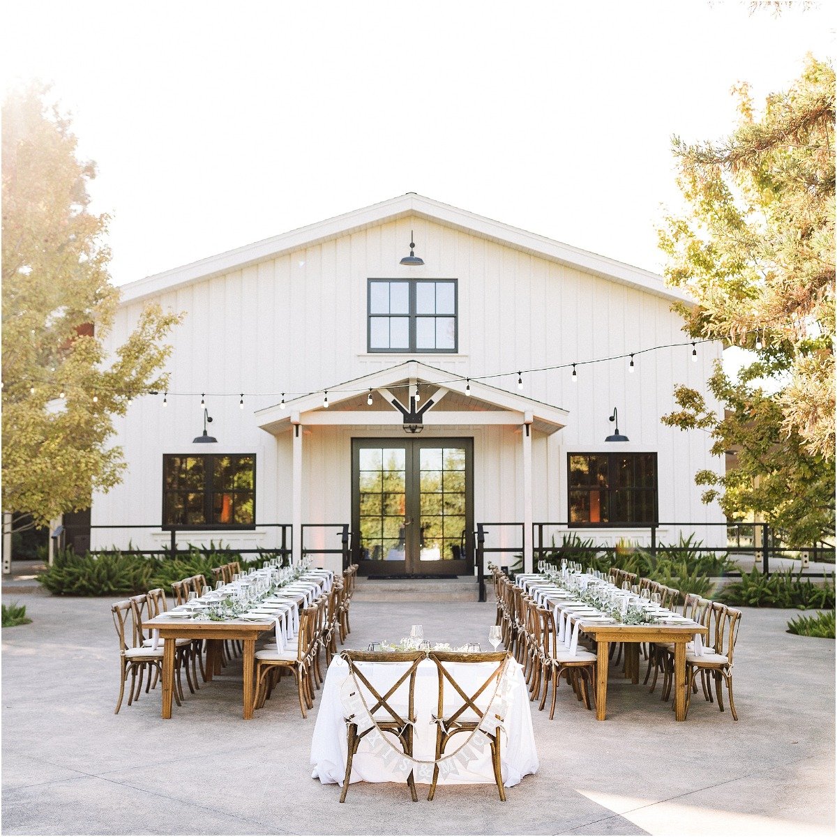 outdoor wedding barn reception