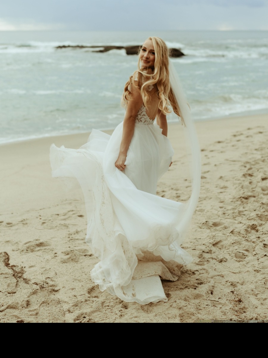 Rain Was a Good Luck Charm at this Classic Laguna Beach Wedding