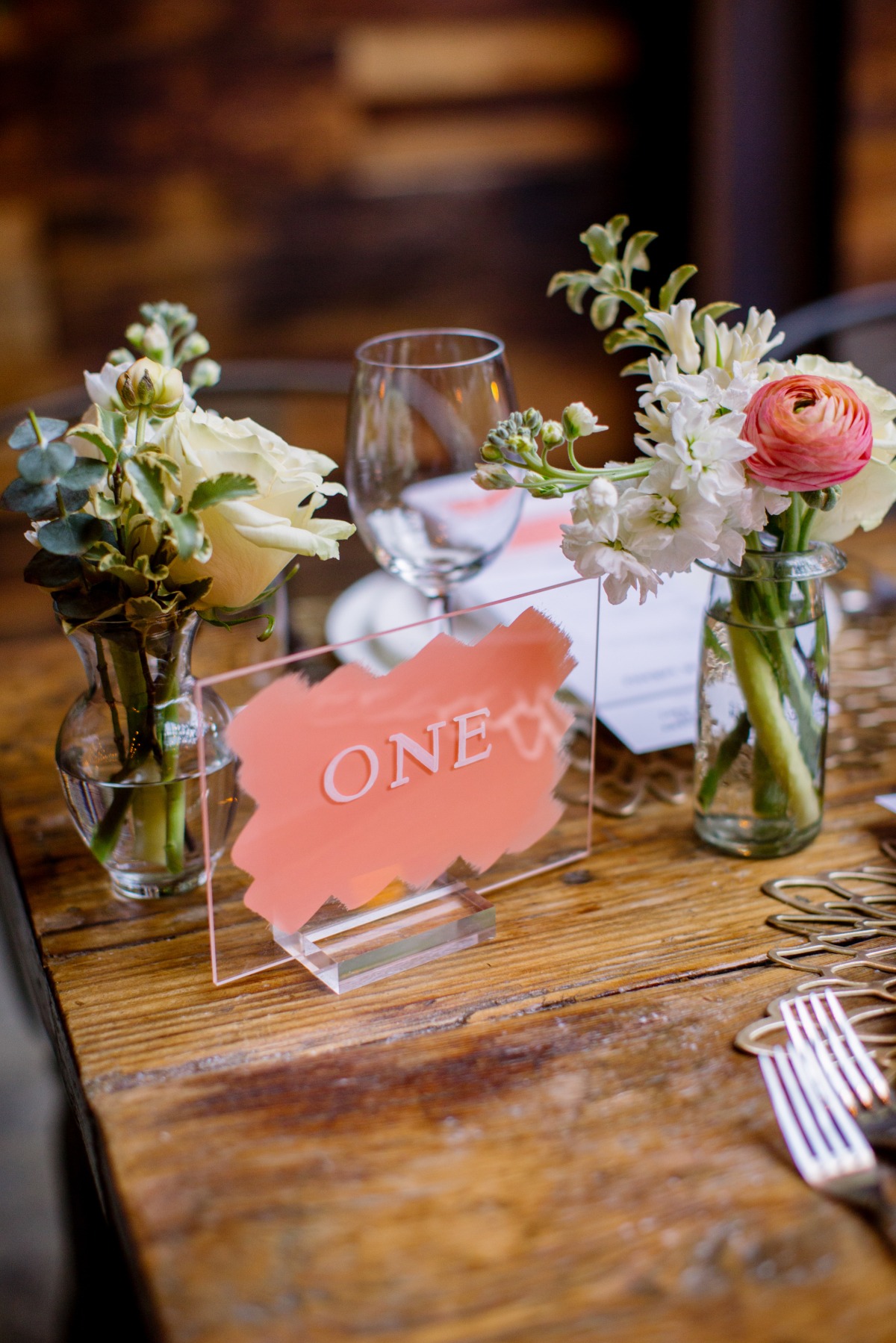 simple and pretty table numbers