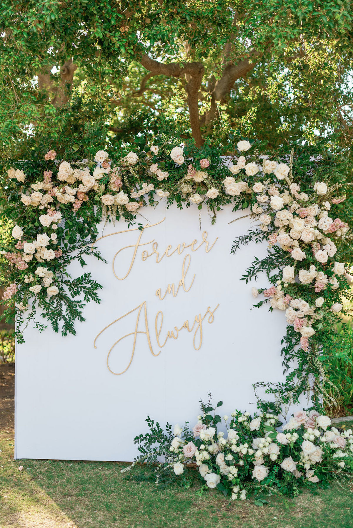 floral neon sign wall for wedding