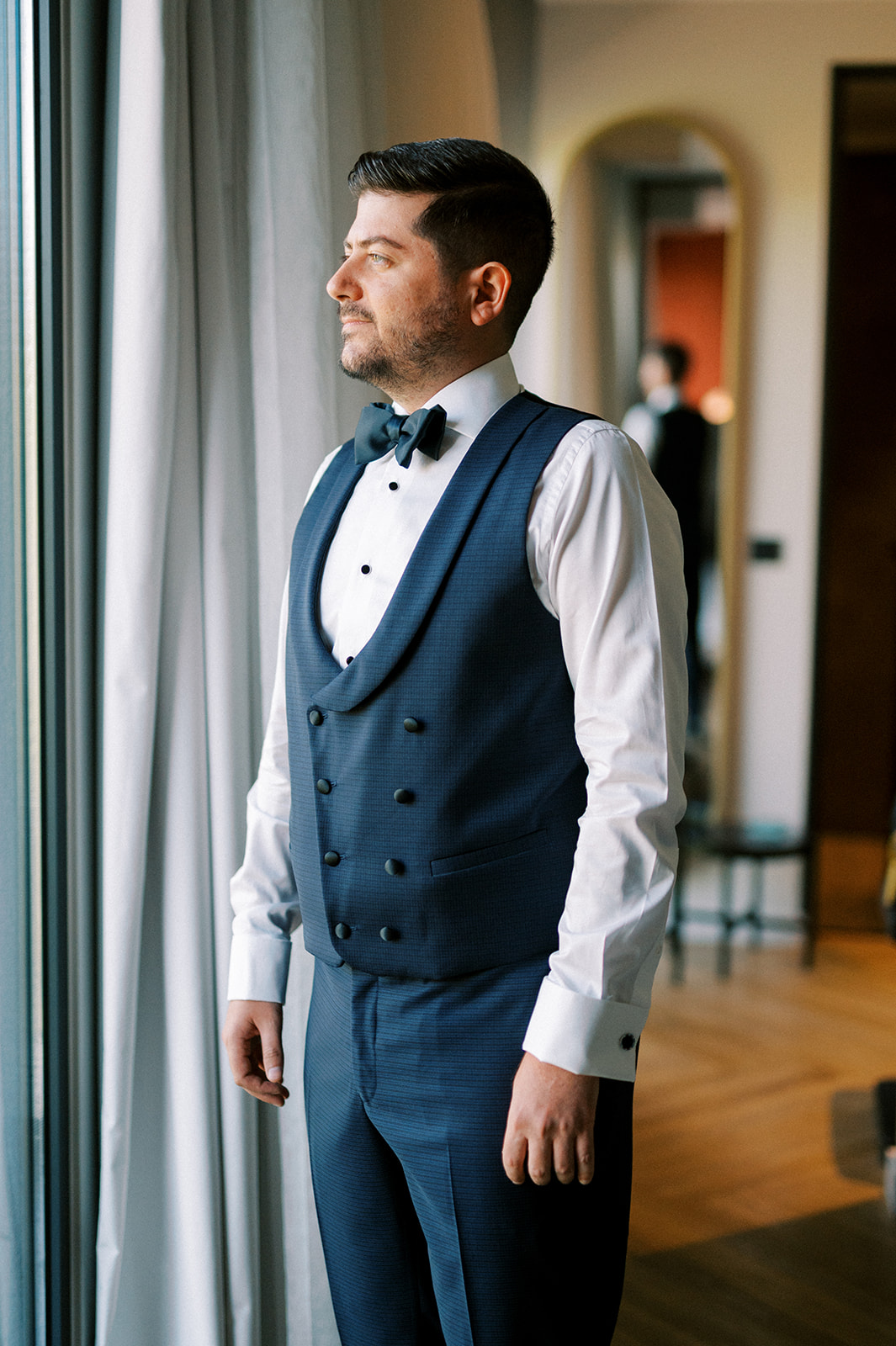 groom's classic navy blue suit