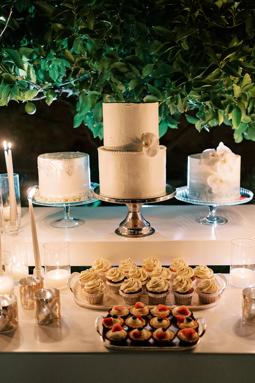 white cake wedding ideas