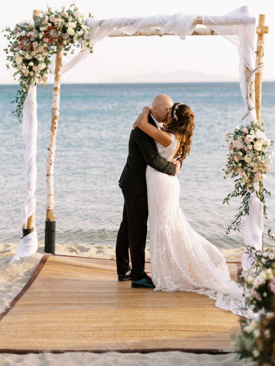 A Fun and Relaxing Black-Tie Wedding at the Iconic Mykonos Island for 50K