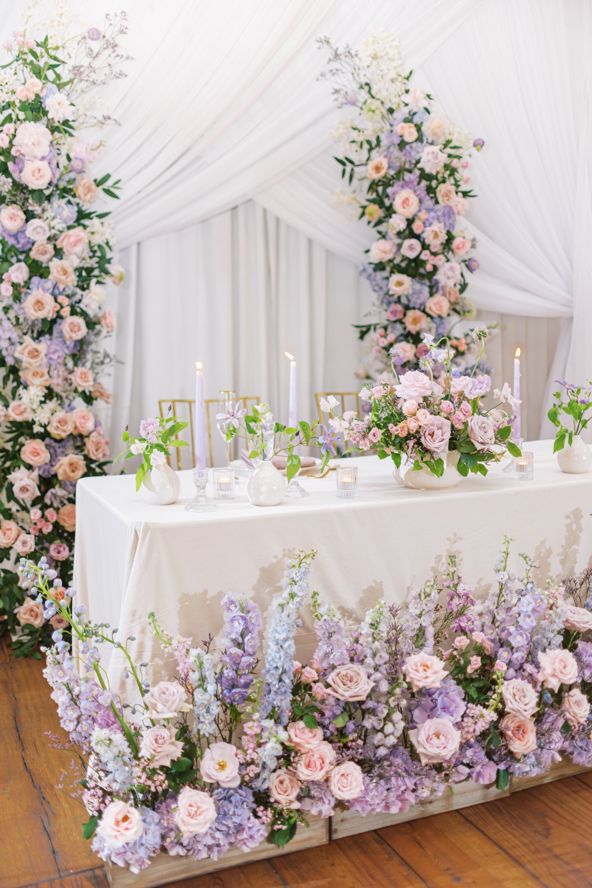 pastel sweethearts table