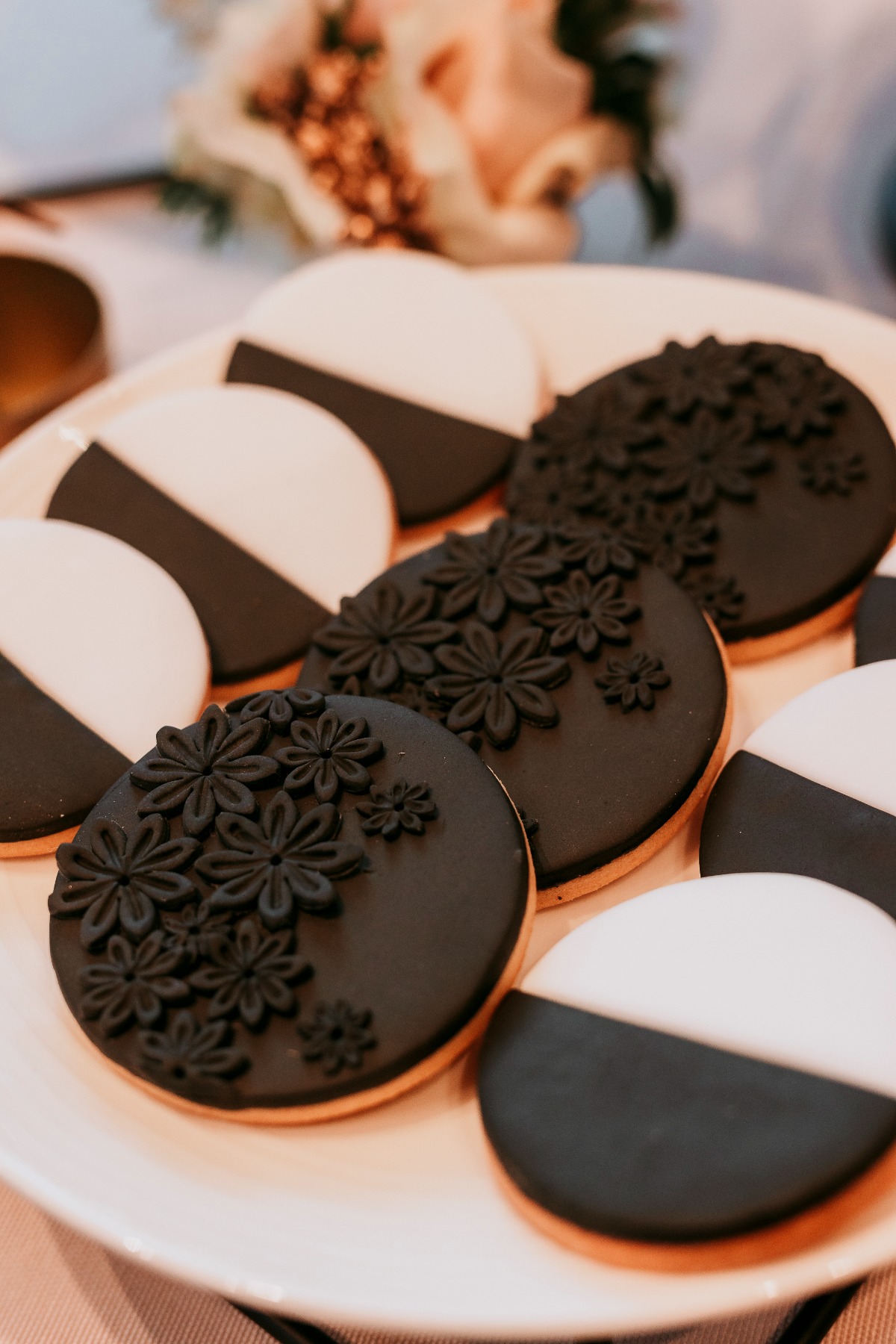 black and white wedding cookies
