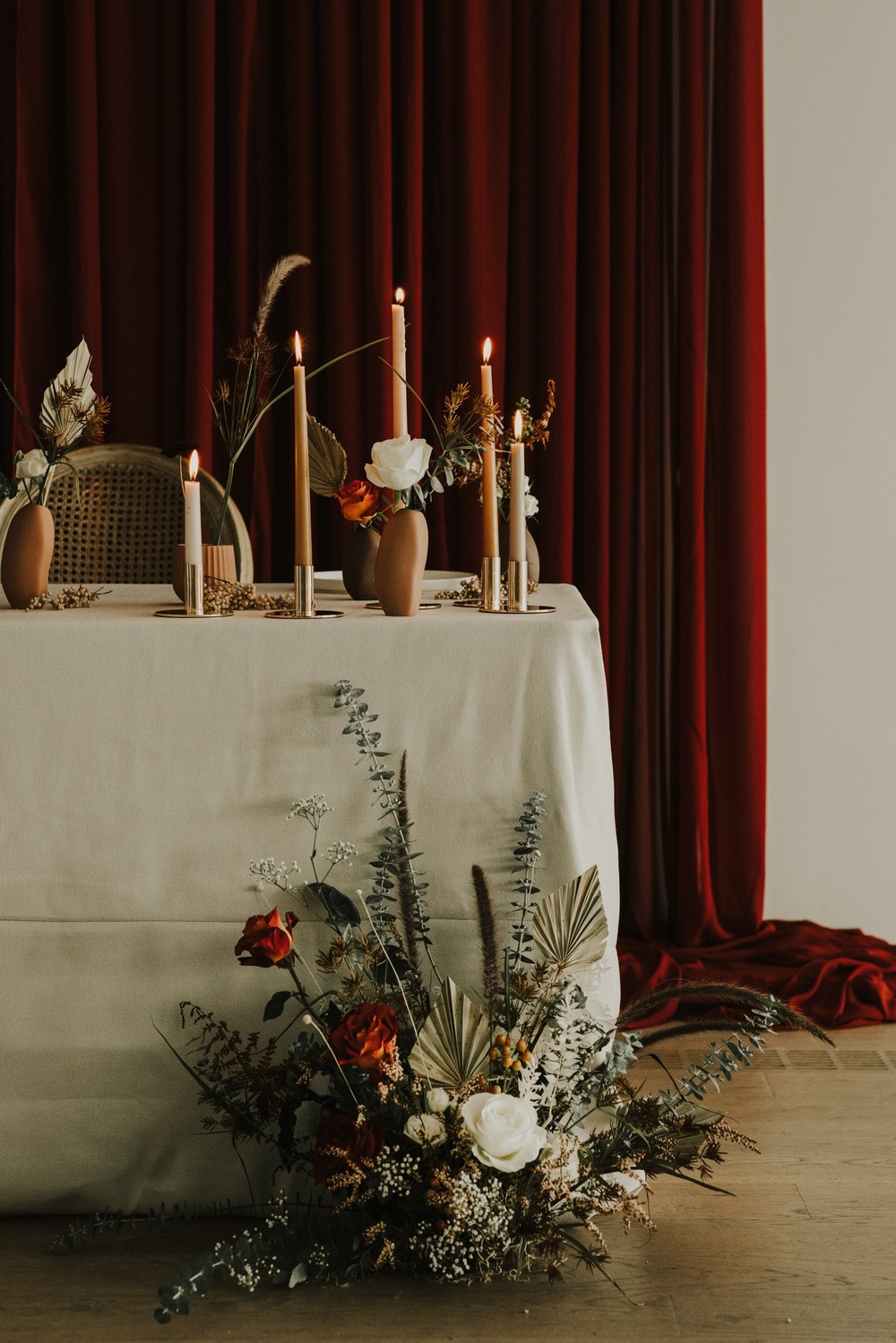 Festive Ideas For Your Holiday Wedding That Aren’t Too Literal