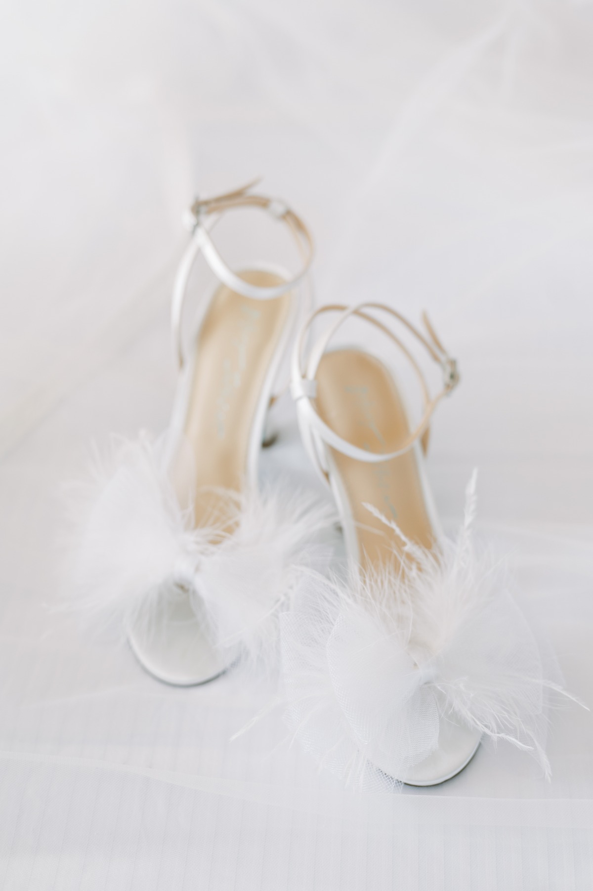 Fun feather bridal shoes
