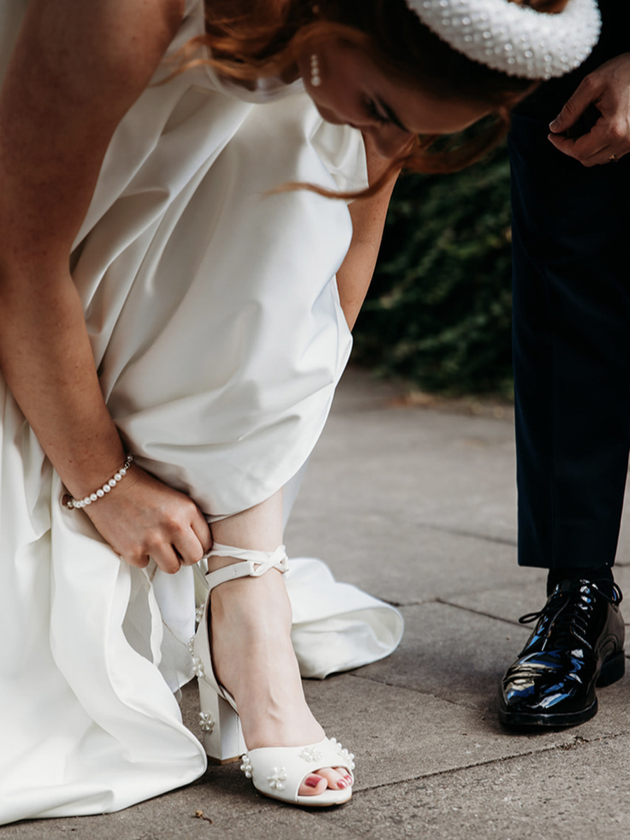 2PearlWeddingShoes