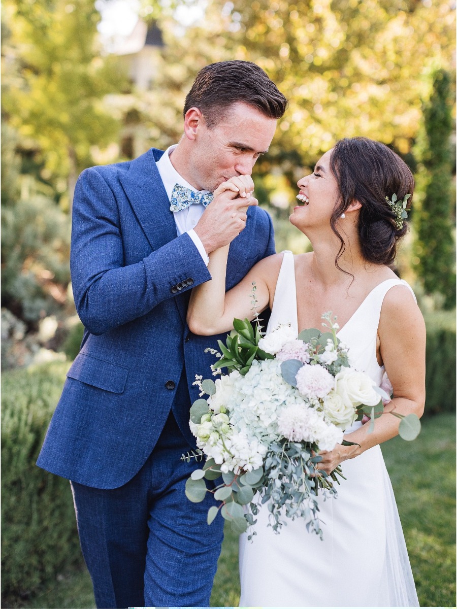 An intimate, blue & ivory wedding at Park Winters in California