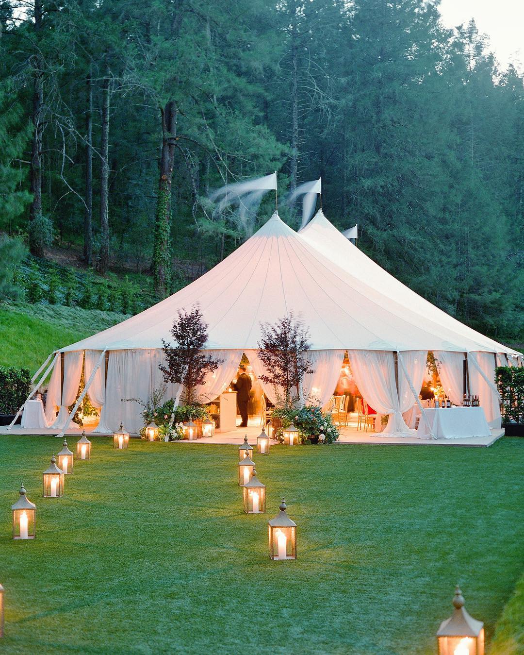 tent wedding on vineyard