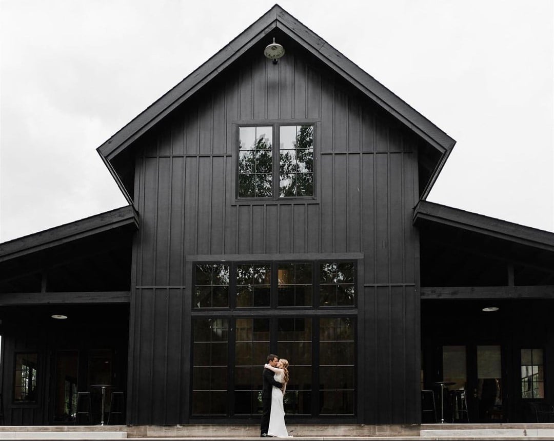 modern black barn wedding