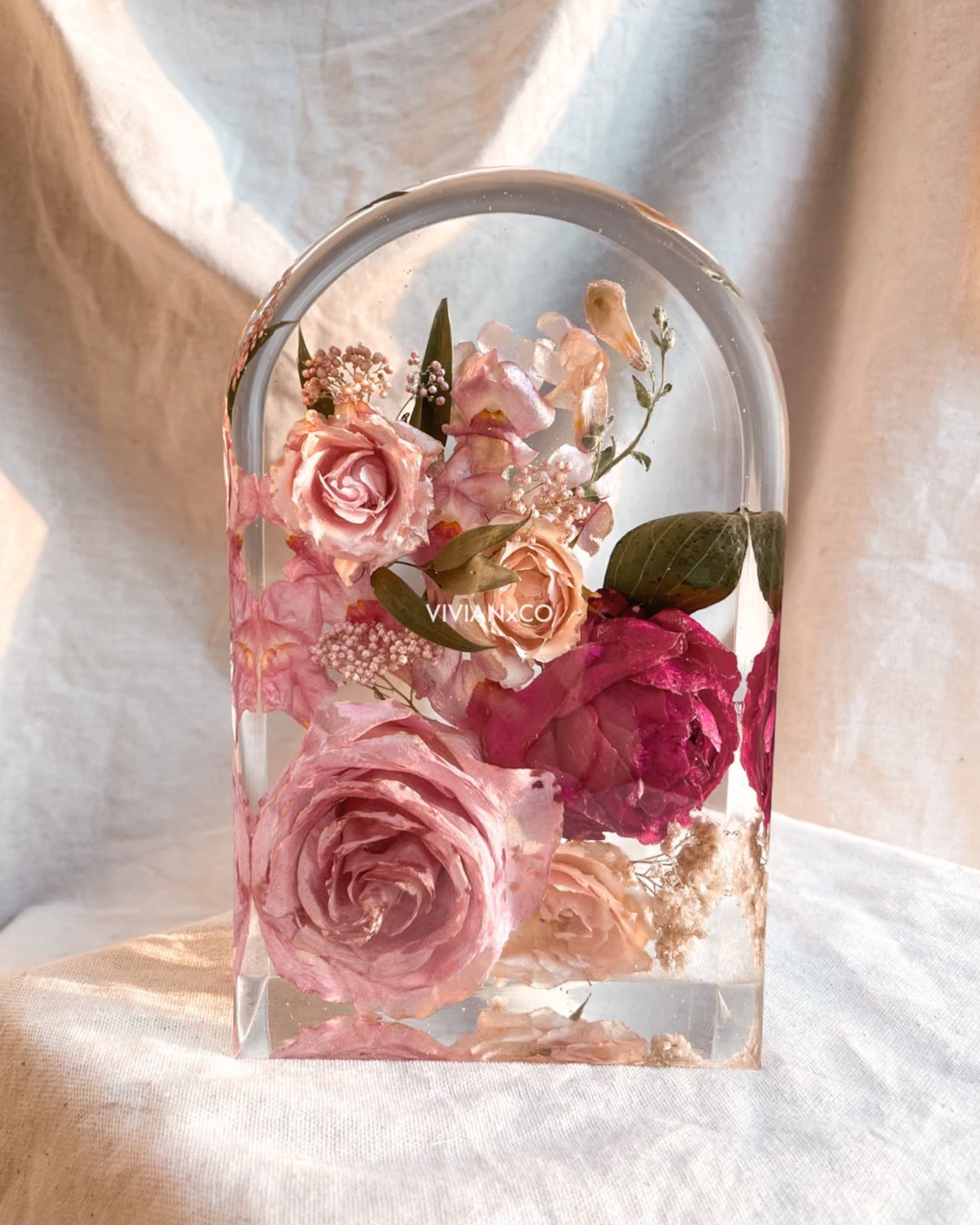 resin block with wedding bouquet