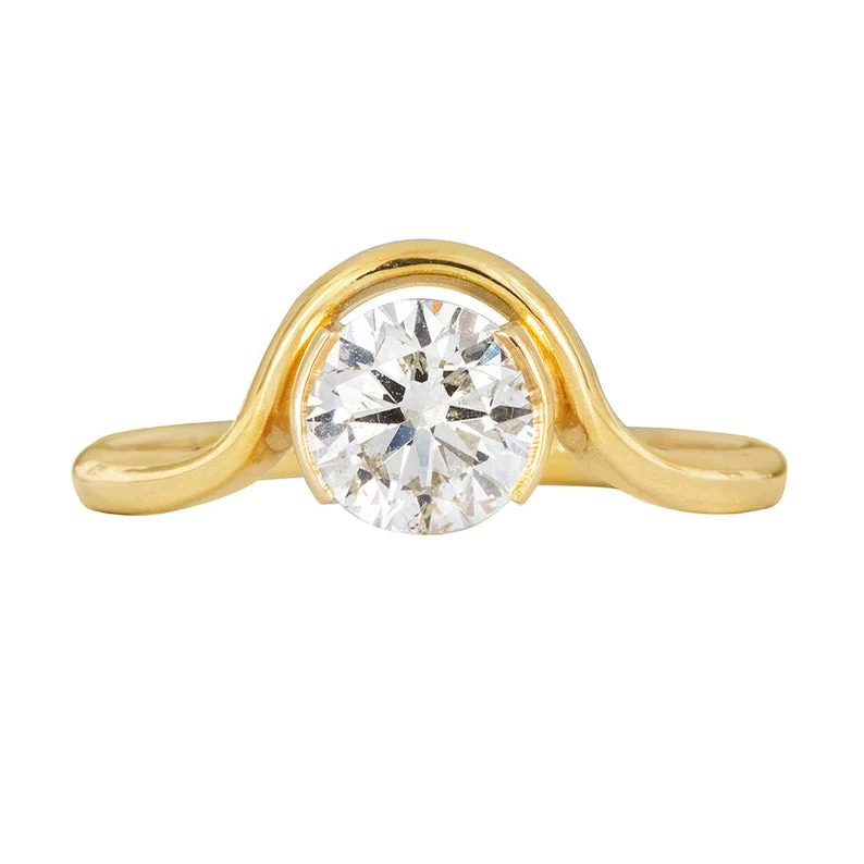 One-Carat-Round-Diamond-Ring-Sol