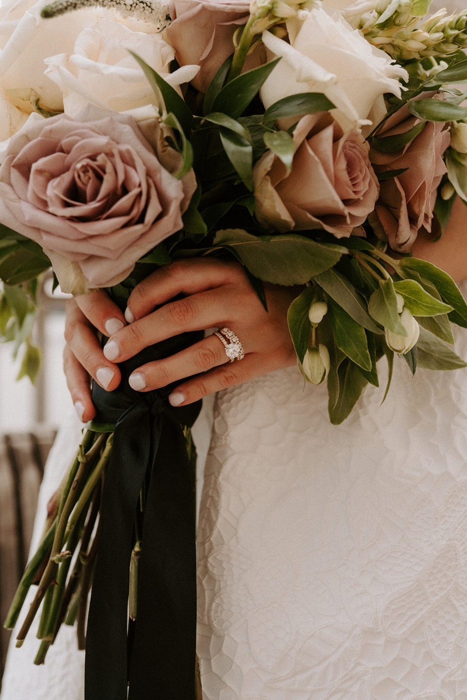 Sleek NYC Wedding Inspired By Iceland's Black Sand Beaches - Weddingchicks %