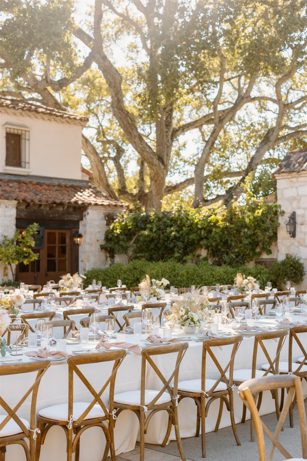 outdoor wedding reception banquet table ideas
