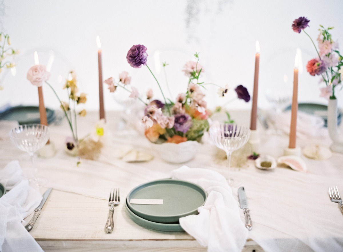 minimalist sea inspired wedding table