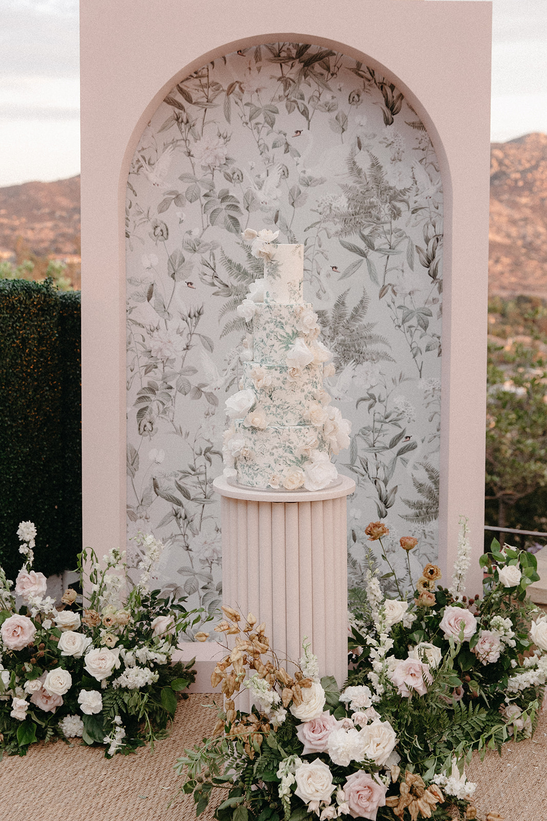 wedding cake backdrops