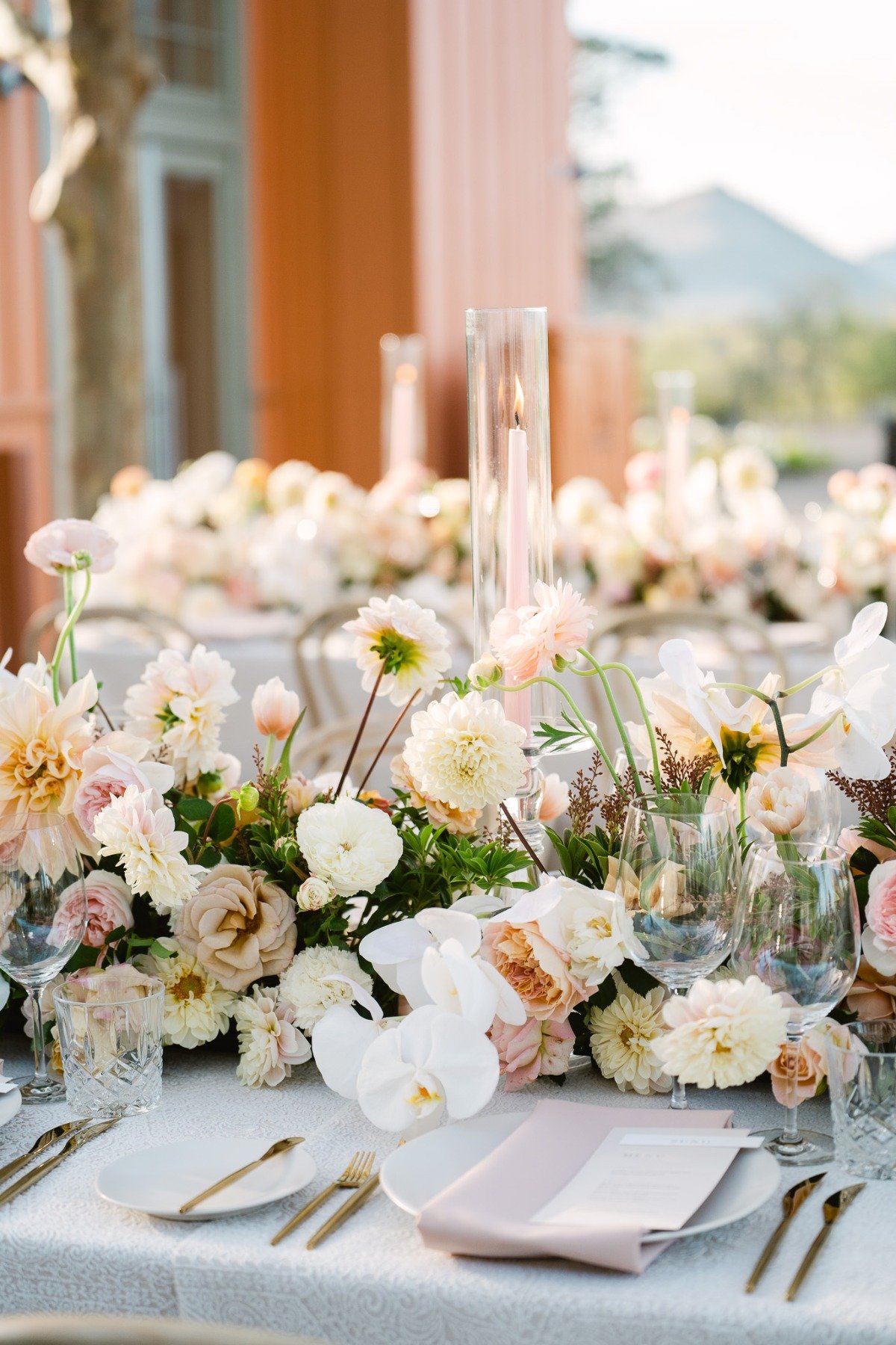 Unique and romantic floral arrangements 