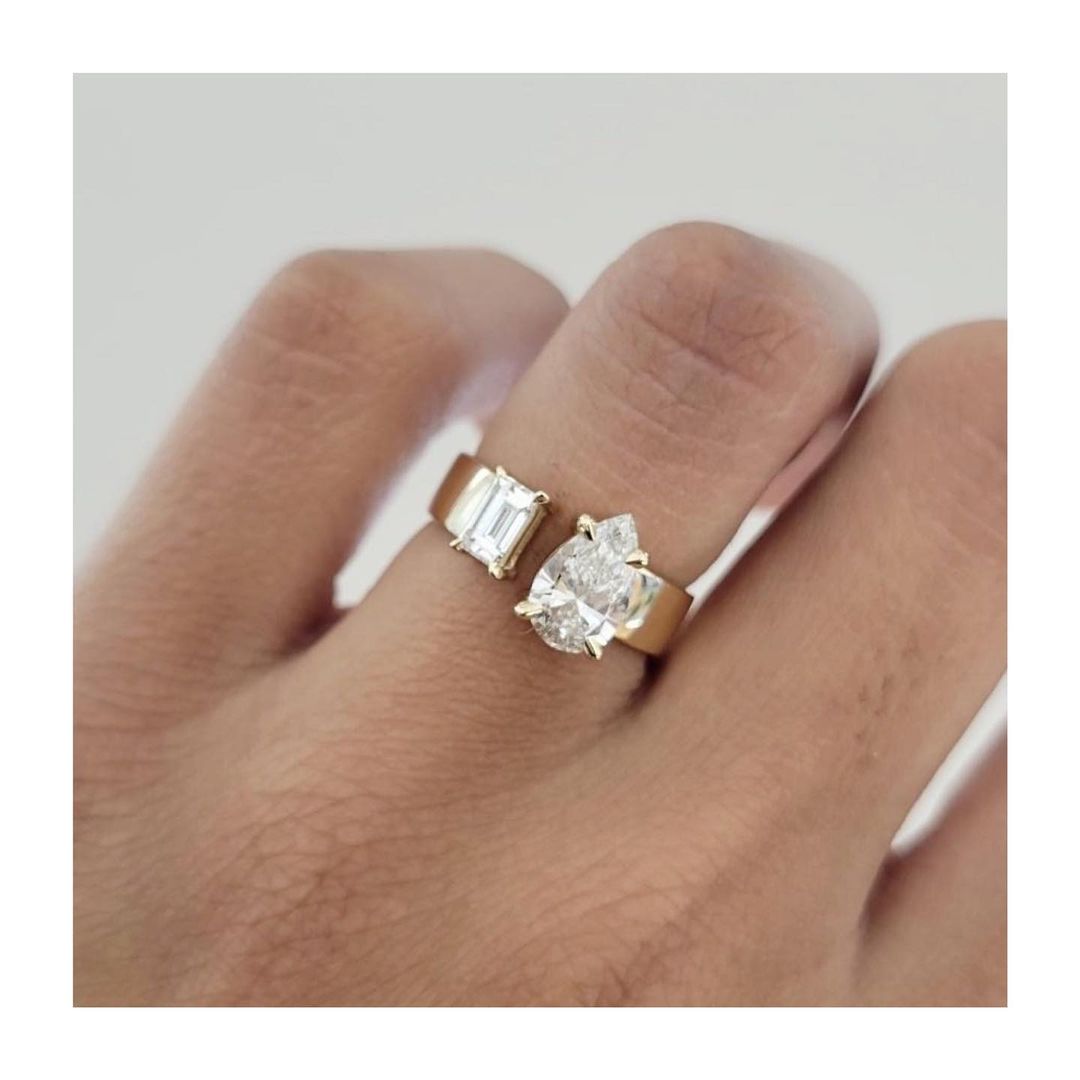 toi et moi pear shaped cigar band engagement ring
