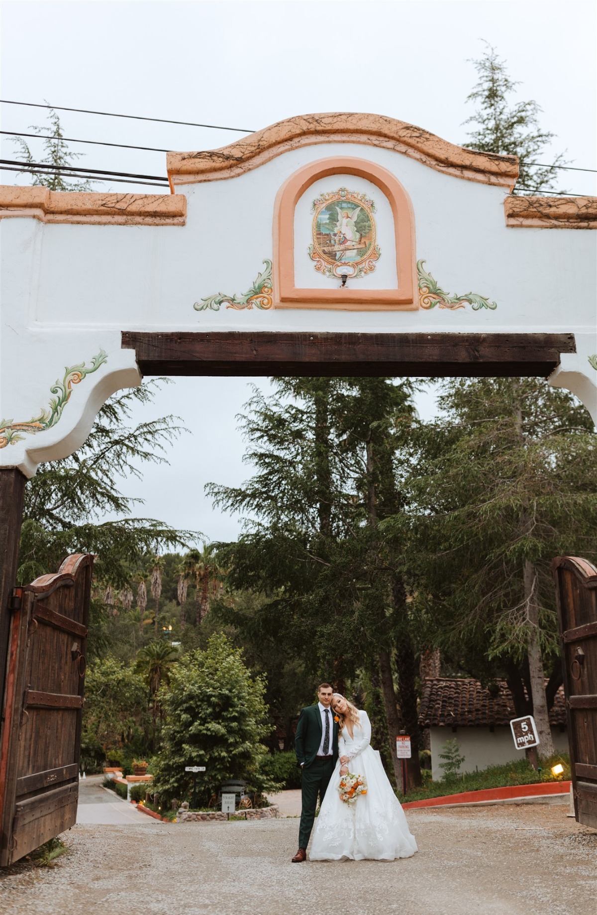 This couple said “I do” tucked away in the mountains of California