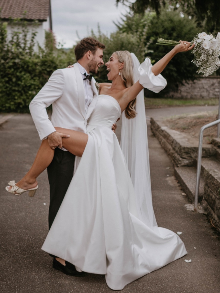 A glamorous backyard wedding in Germany that was all about the party