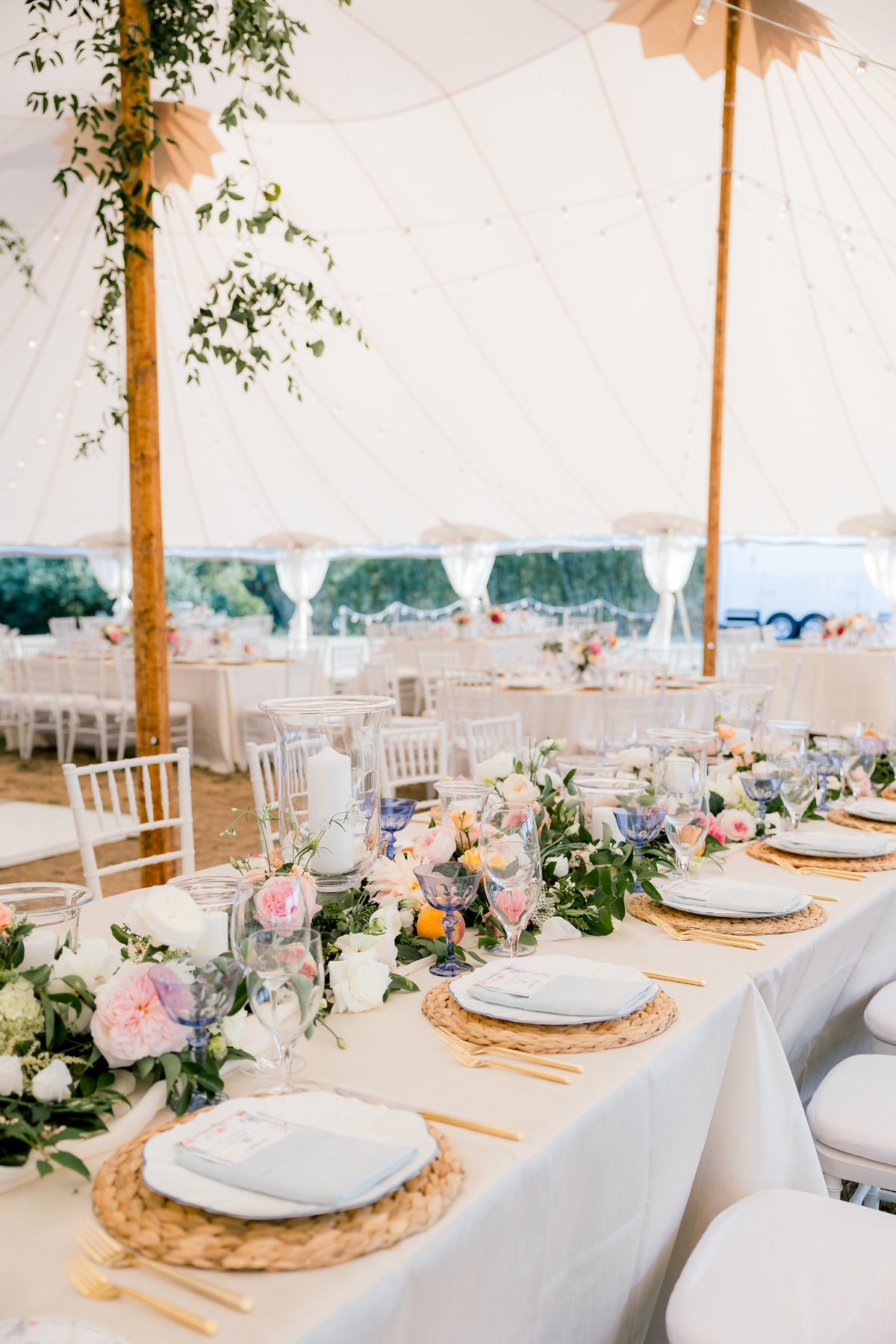 summer wedding ideas for banquet tables