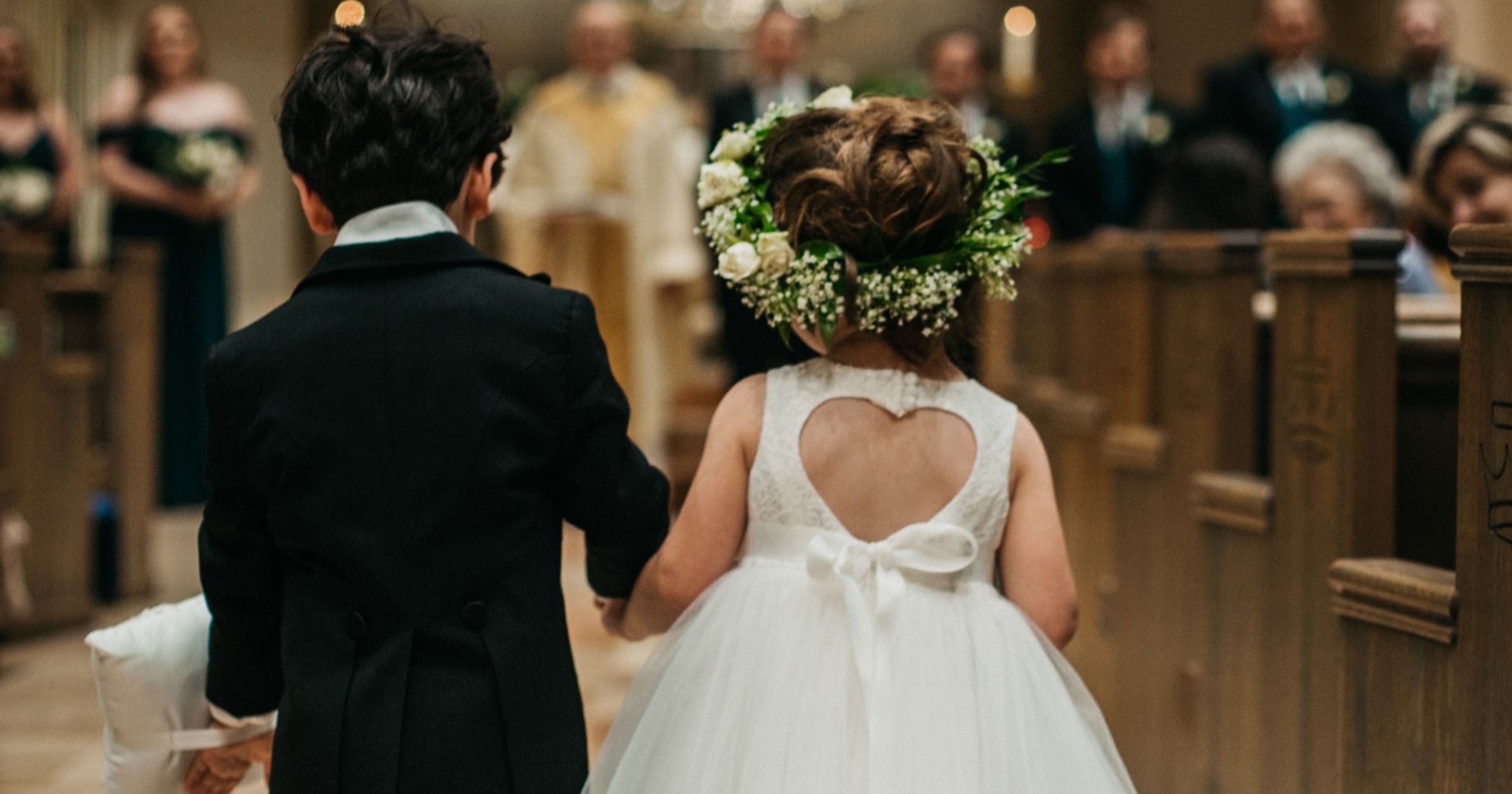 A 400-person wedding in Arkansas that still felt personal