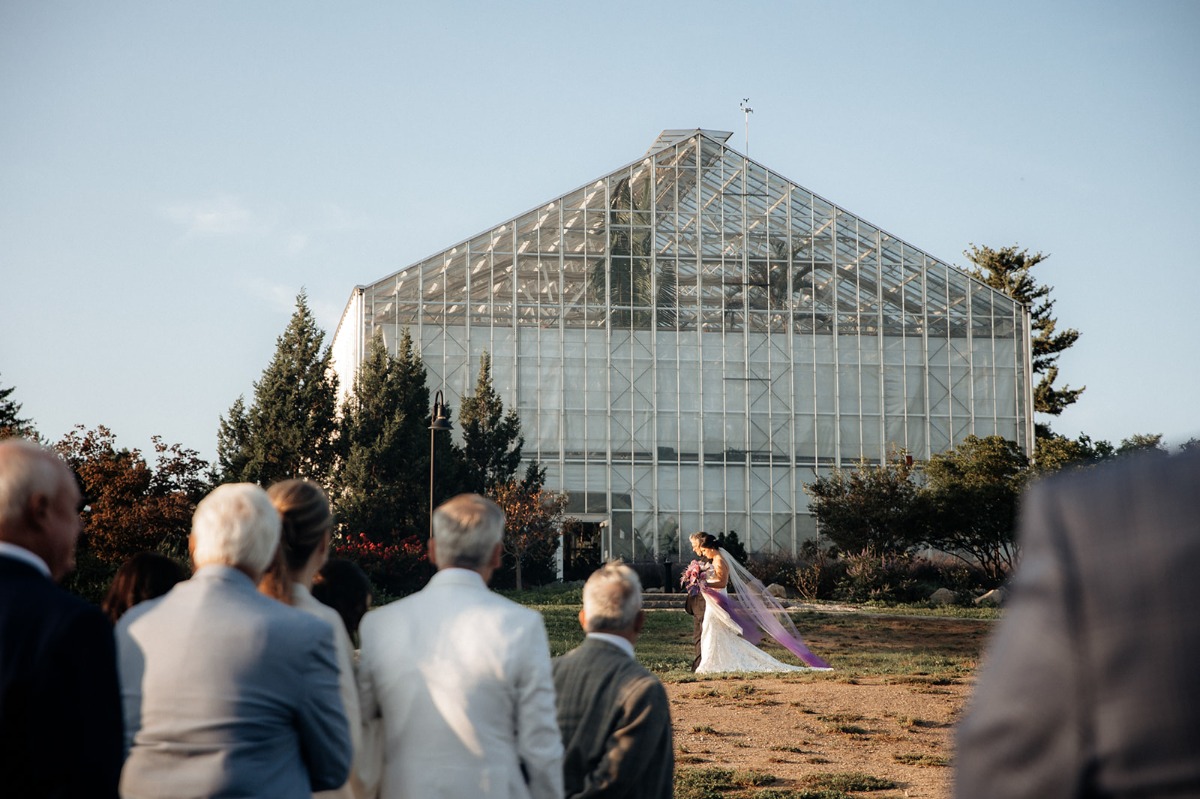 laurencraigrogerwilliamsbotanicalcenterweddingprovidencerhodeisland-757_websize
