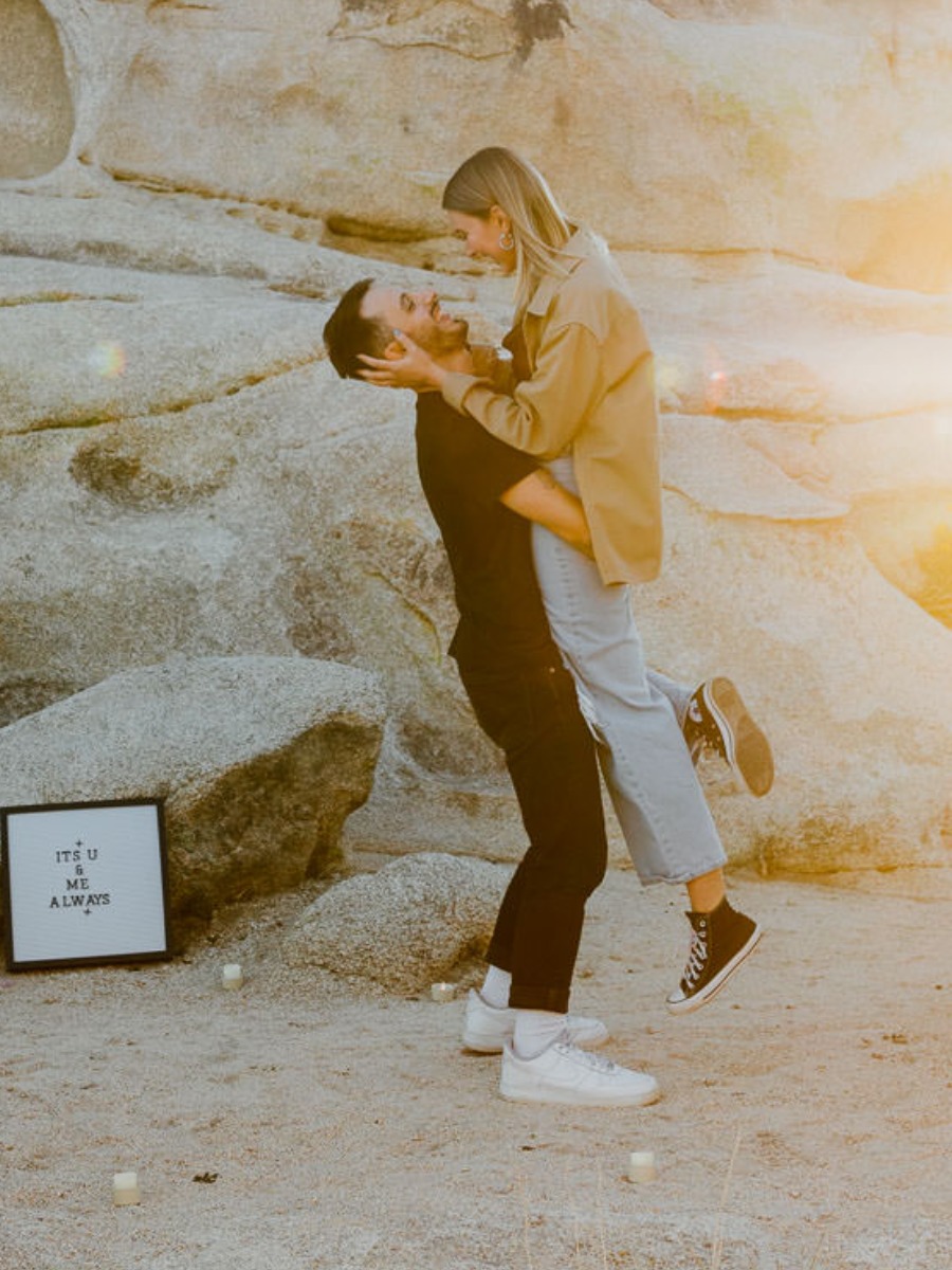 A breath-taking golden hour proposal in Joshua Tree National Park
