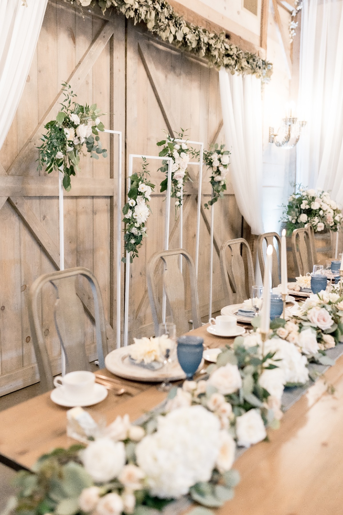 blue and white wedding reception theme