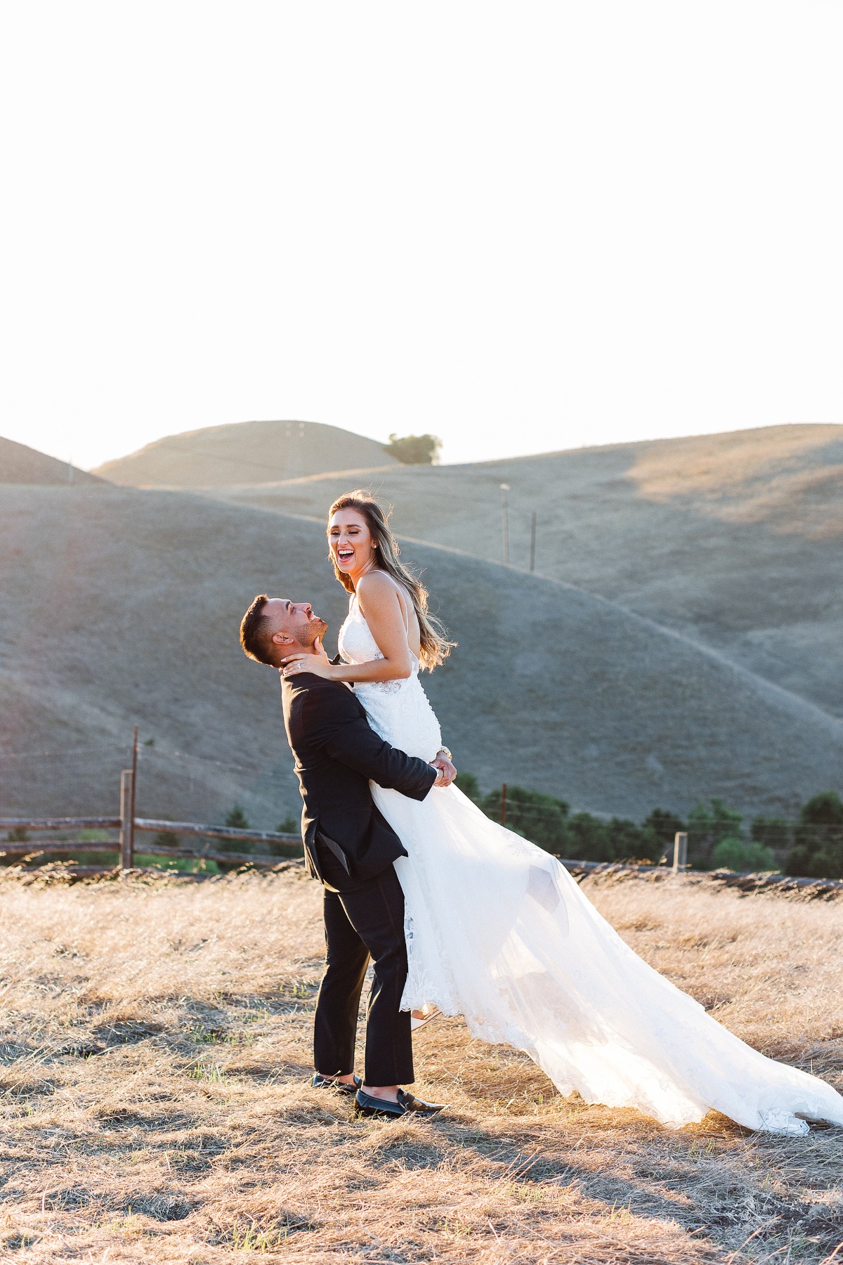 sherie-jorge-nella-terra-cellars-wedding-ashley-carlascio-photography_49