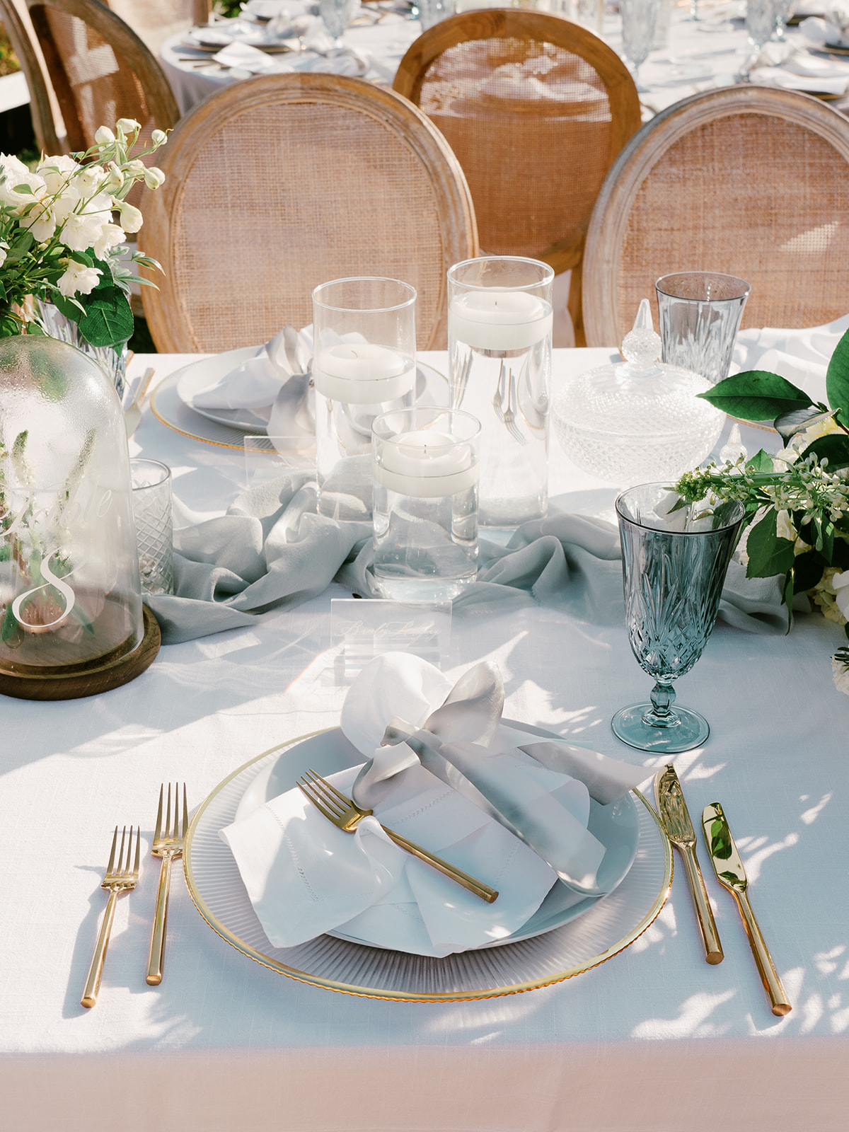 gold-rimmed place-setting