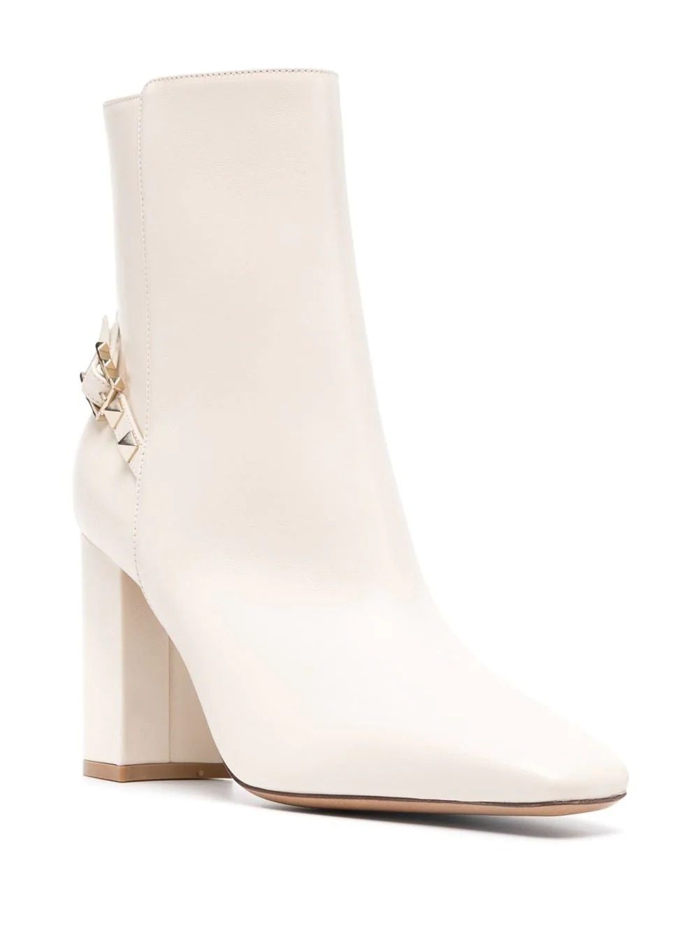 ivory boots for outdoor wedding