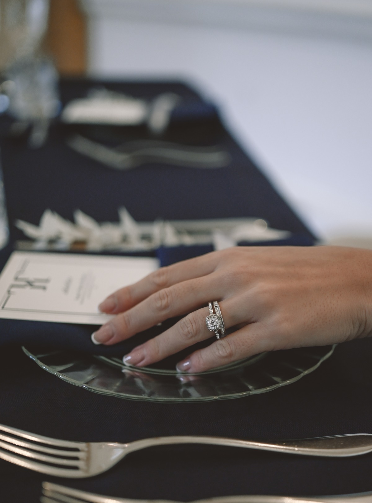 navy and white tablescape