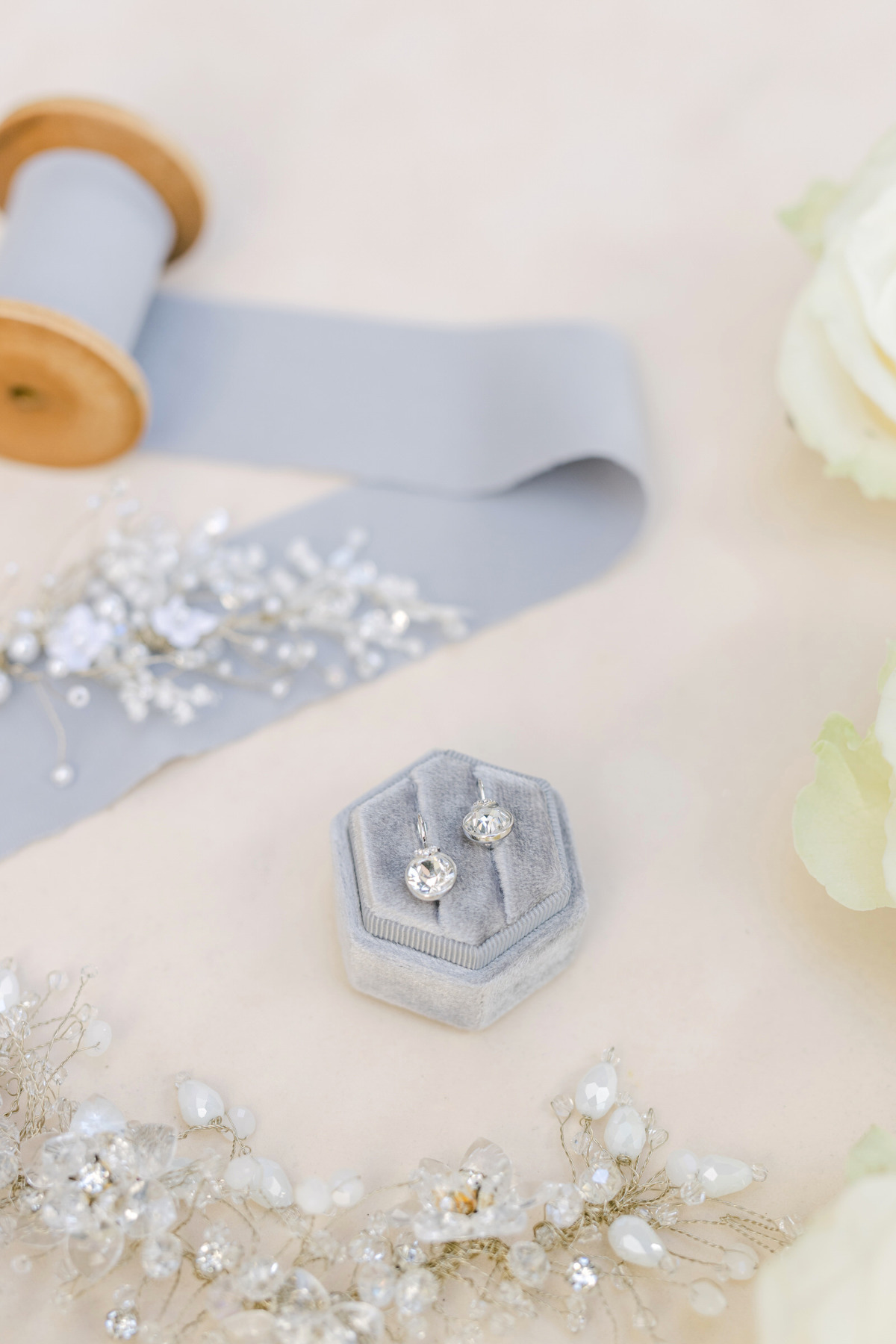 Bridal diamond earrings 