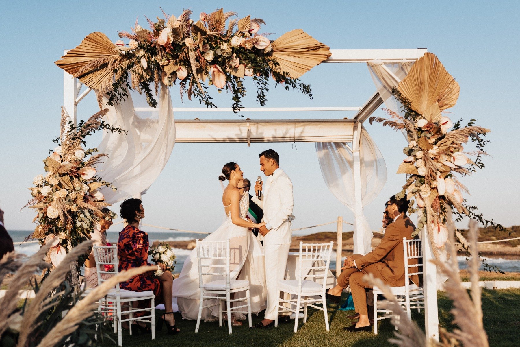 floral structures for beach weddings