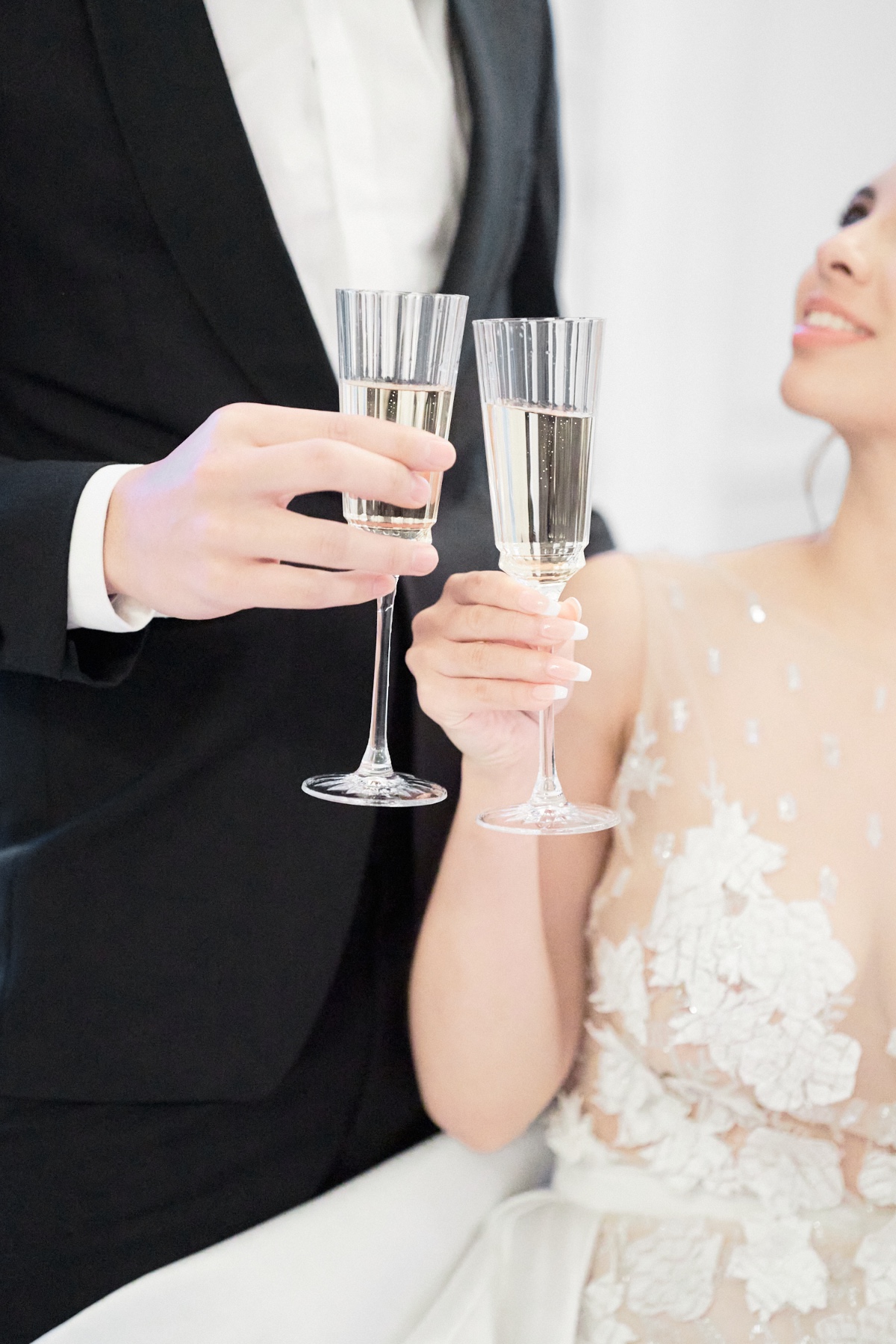 classic wedding champagne flutes