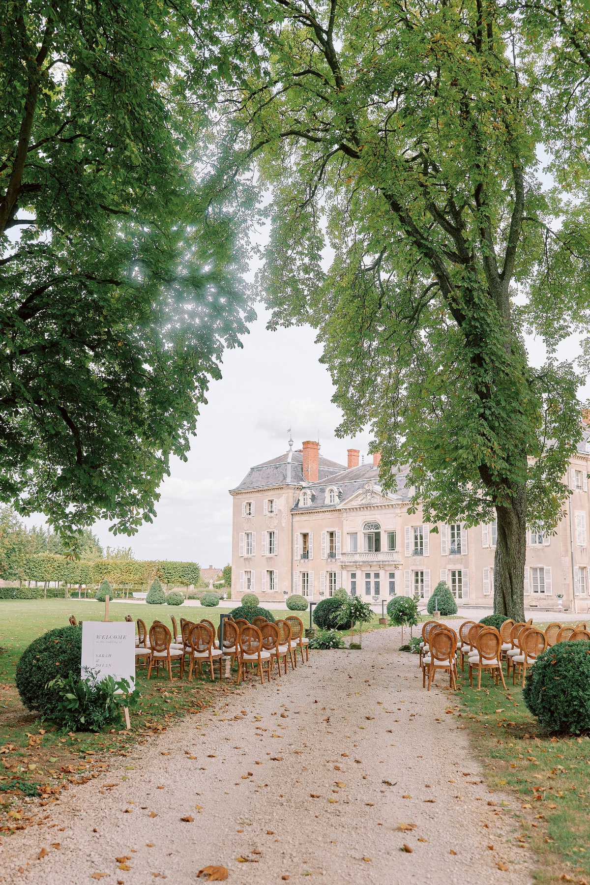 perfect-french-chateau-wedding-in-burgundy00021