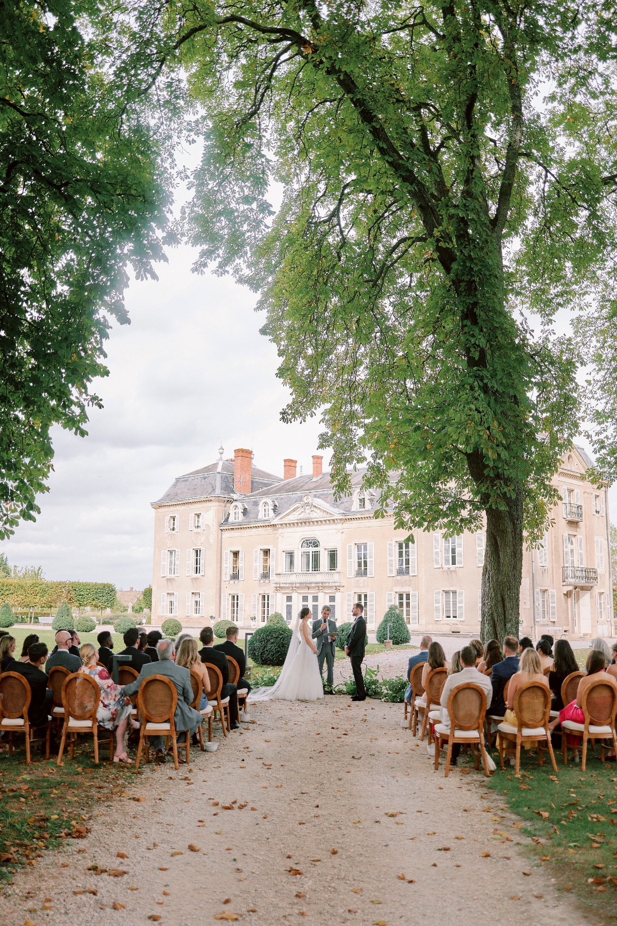 perfect-french-chateau-wedding-in-burgundy00028
