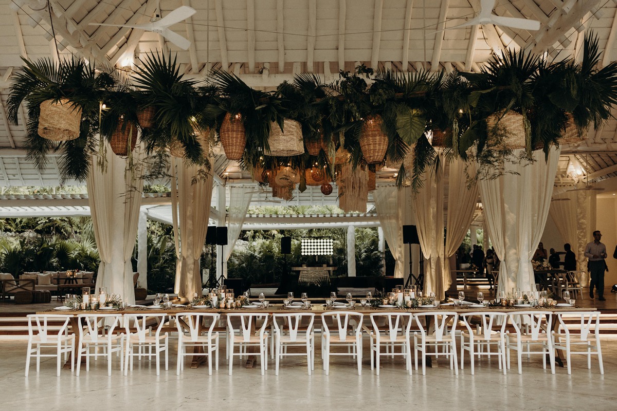 palm prond wedding installation