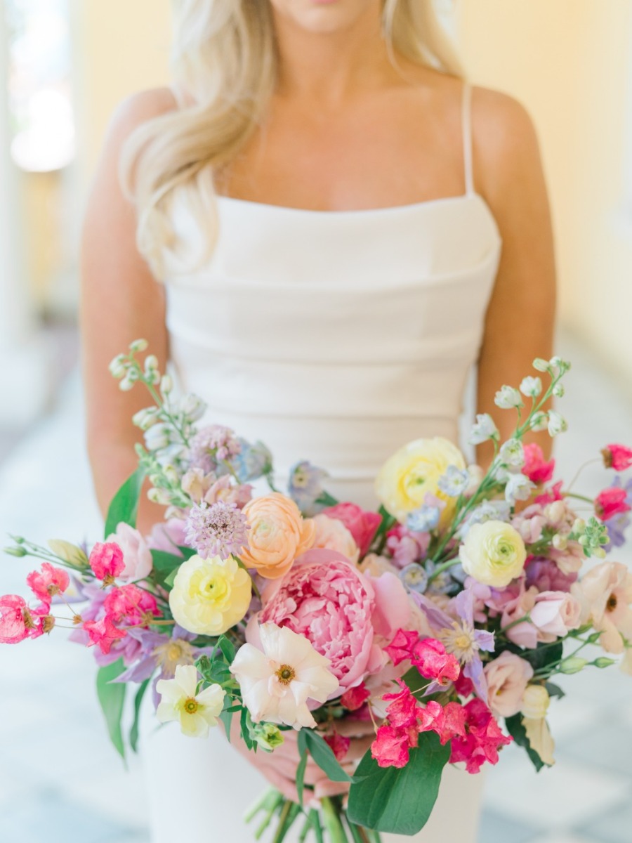 Southern legend helped bring clear weather to this Charleston wedding