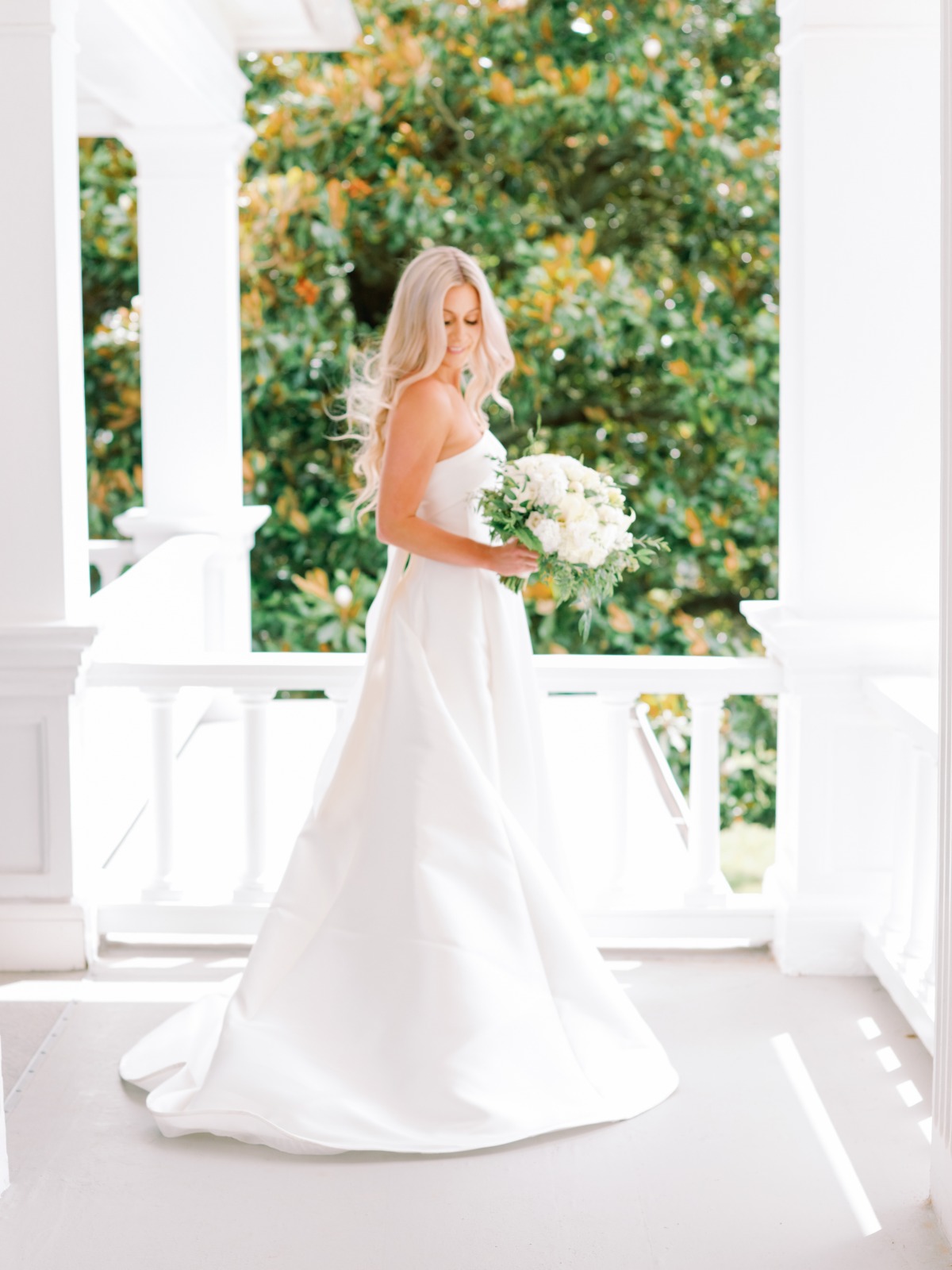 Light and airy bridal portraits 