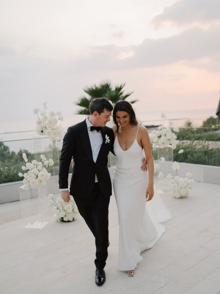 This minimalistic Mediterranean wedding defined the idea of 