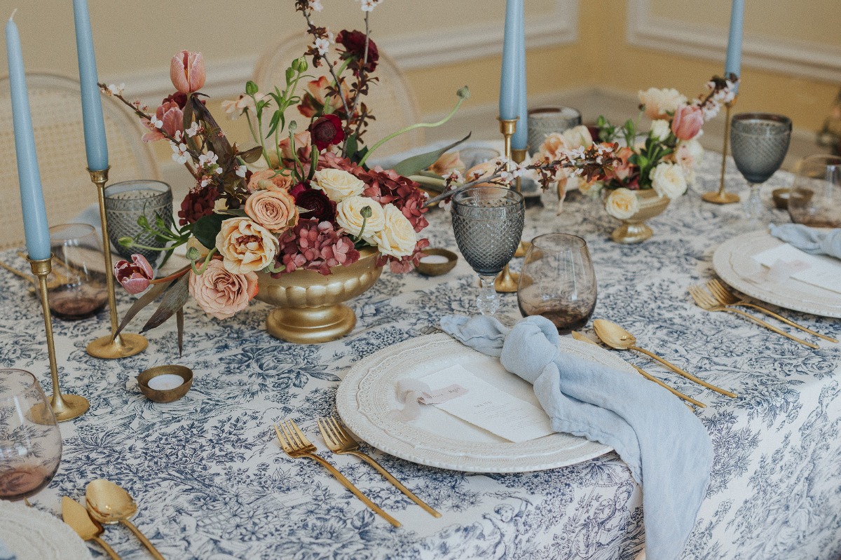 Romantic Victorian table details