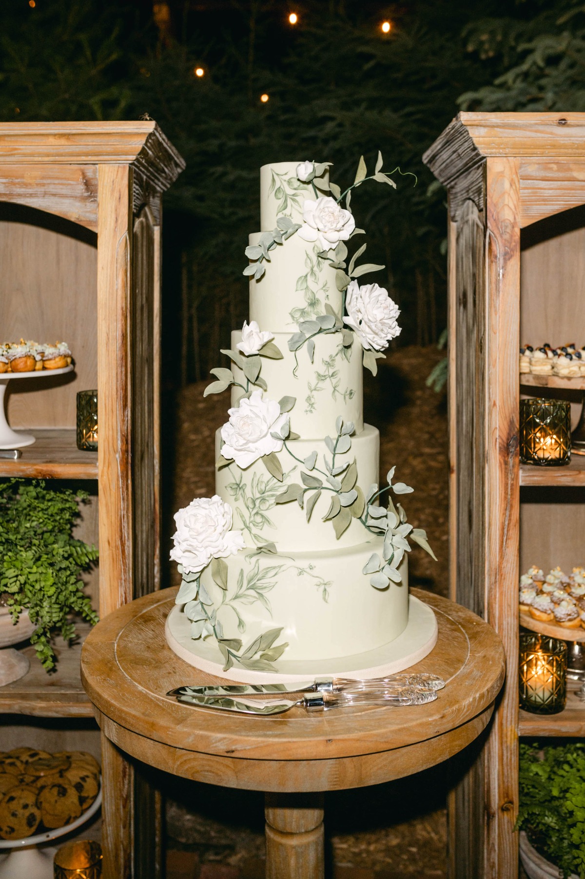 white and green wedding cake