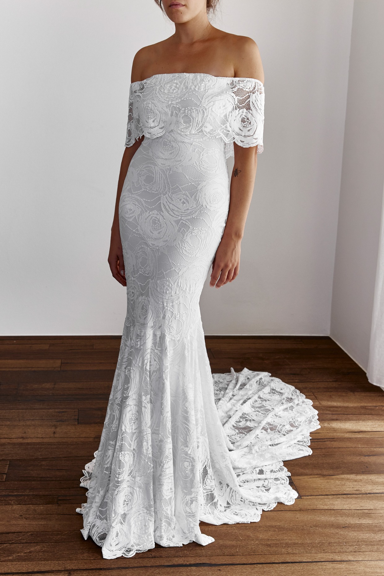GRACE_LOVES_LACE_FINAL-CALL_PEACHES-IVORY-1