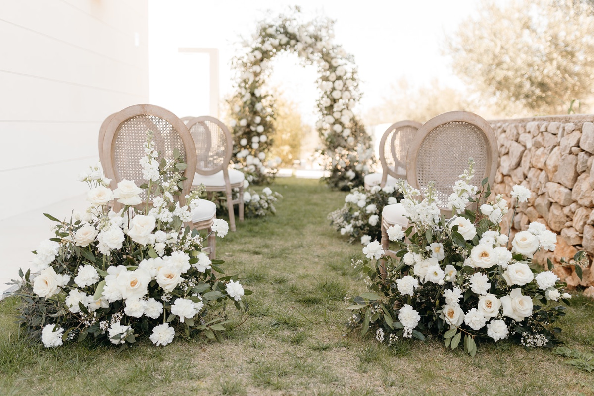 intimate-garden-elegance-216
