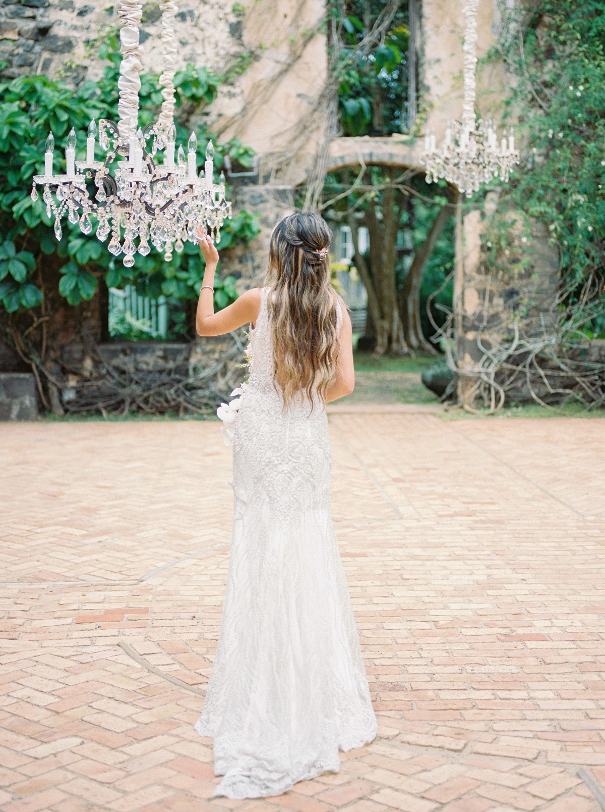 outdoor chandelier for wedding